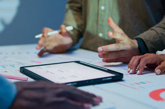Navigating Financial Planner Qualifications for Our Future