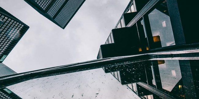 Why Avoid Large Ultra High Net Worth Wealth Management Firms