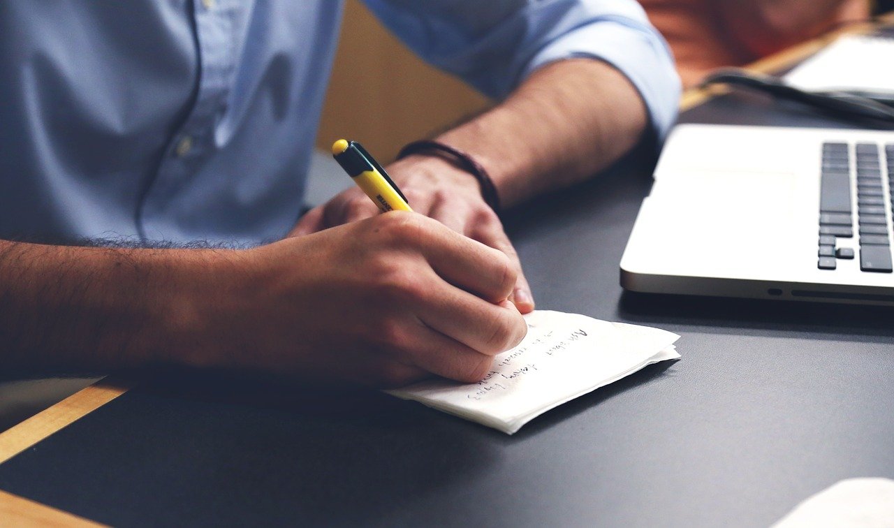 how to choose a wealth manager