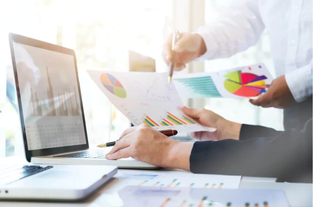 How Financial Advisors Make Money